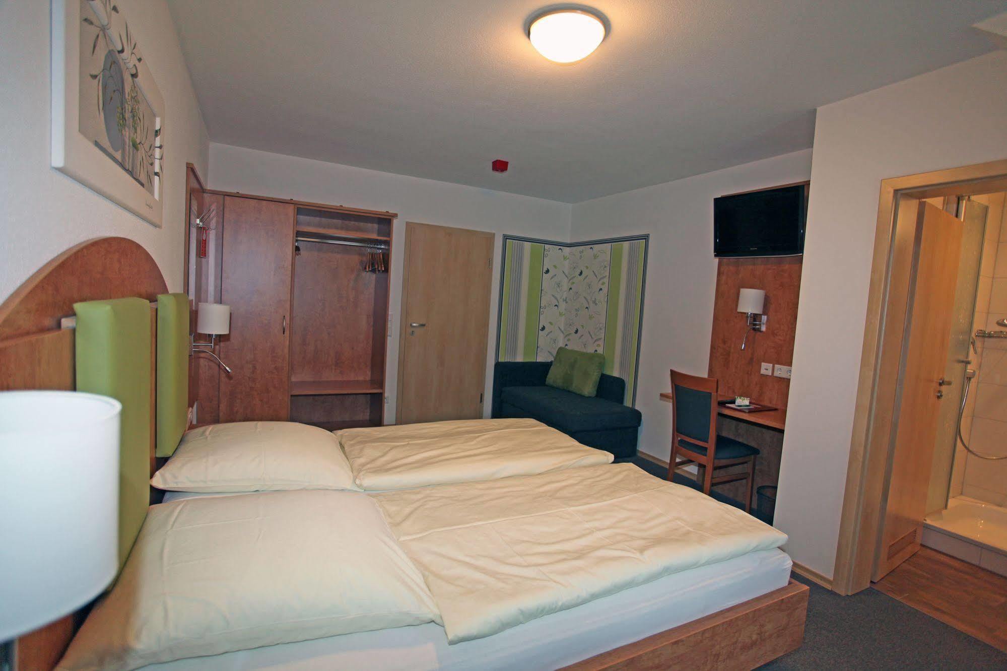 Hotel Garni Hopfengold Wolnzach Ngoại thất bức ảnh
