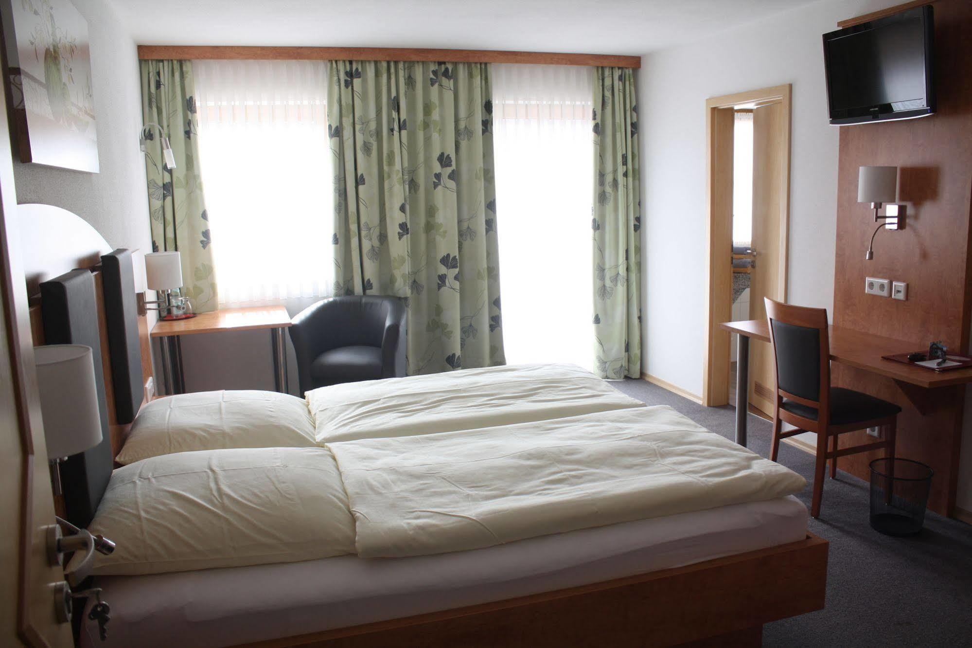 Hotel Garni Hopfengold Wolnzach Ngoại thất bức ảnh