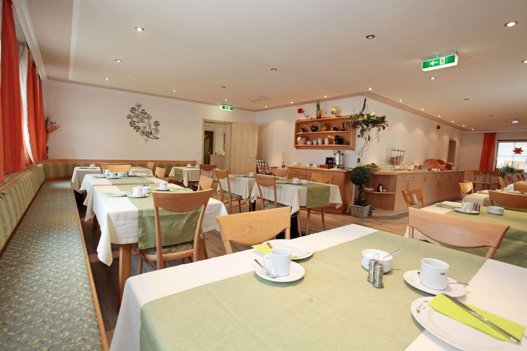 Hotel Garni Hopfengold Wolnzach Ngoại thất bức ảnh