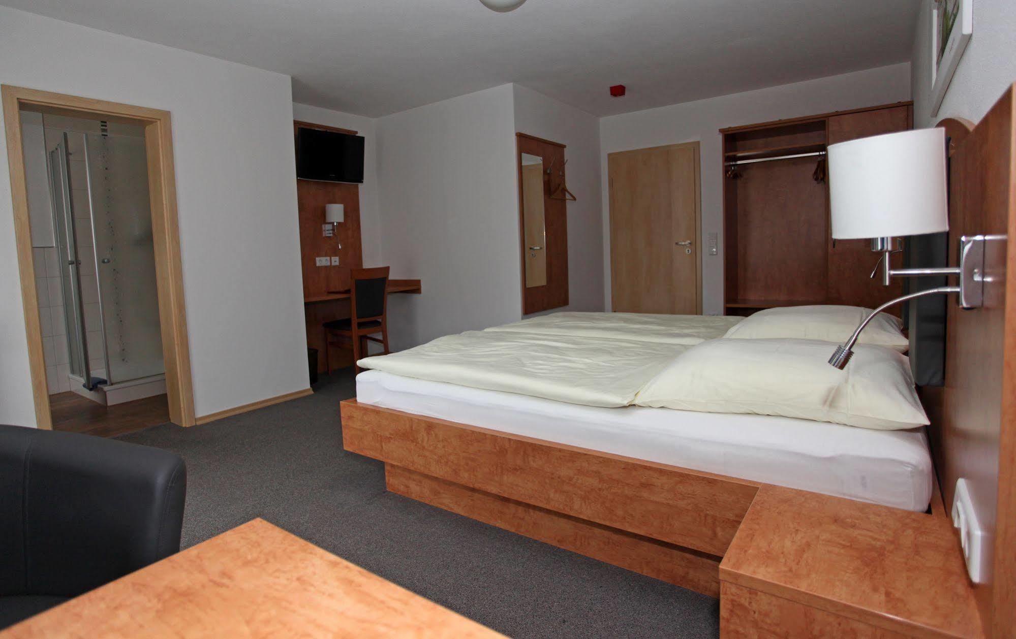 Hotel Garni Hopfengold Wolnzach Ngoại thất bức ảnh